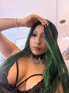 SteffanyBeck Beg me a little😈 Immagine  2