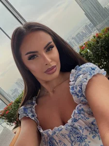 AlmaLuvのDubai 🎁 Vacation look 🍭の 4枚の写真