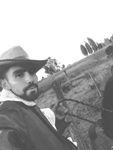 Public de flakoganjha  4 photos