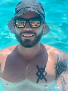 Isaac_Carter Pool day صورة واحدة|Isaac_Carter Pool day صورتان|Isaac_Carter Pool day  صور|Isaac_Carter Pool day  صورة