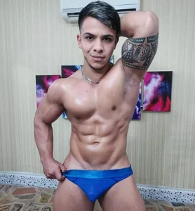 TheMuscularVenezuelanMan <3 de TheMuscularVenezuelanMan  6 Imagens
