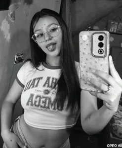 helen_diazz Public صورة واحدة|helen_diazz Public صورتان|helen_diazz Public  5 صور|helen_diazz Public  5 صورة