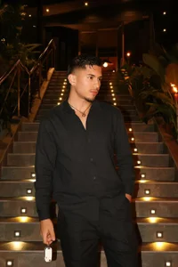 Aaronfox_x Invite me to a romantic dinner Pic 2