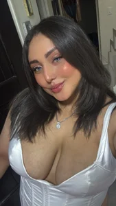 Selenee23 Public Foto 2