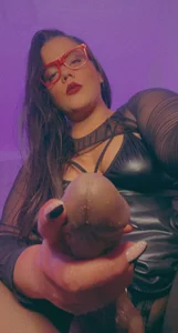 MistressMeg4n Public Pic 2