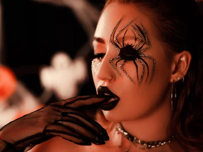 Under the curtain of the web of yesteryear de TinaBrook Foto 6