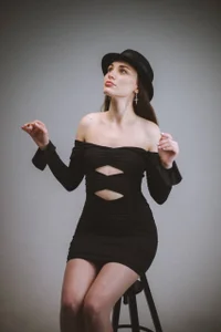 HolleySissel Public Pic 2