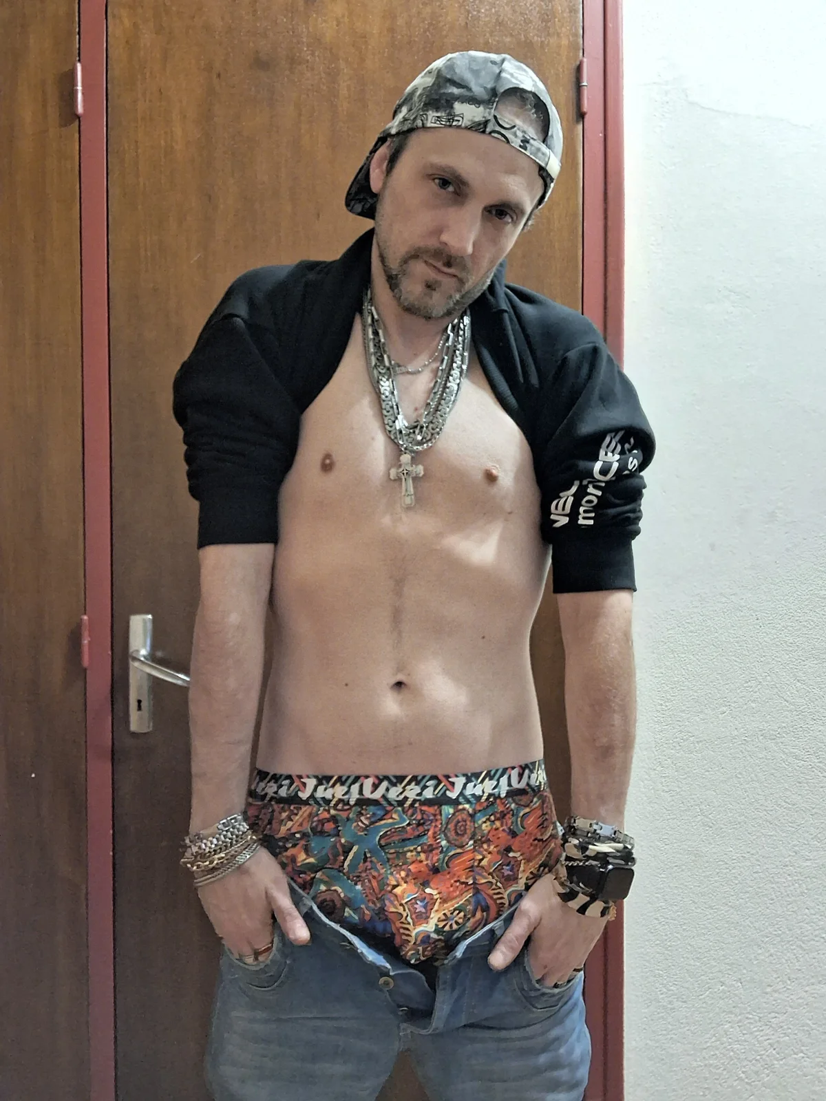 SwatRocShy adlı kullanıcının viral fotoğrafları:  6695