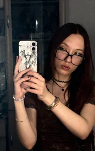 Mollyy_GrayPublic图片