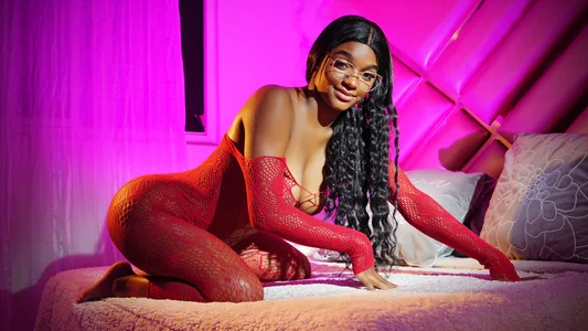 Public de MiaaHoward  2 Imagens
