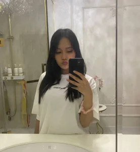 ayanovae Mirror Bilde