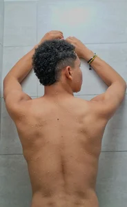 Liams18: Public ( 3 фото)