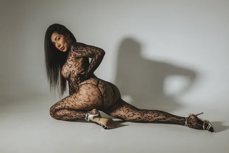 Lia_johnsonn Lovely Mature Pic