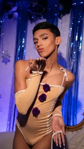 BILLY_JAMEES christmas vibes Pic 4