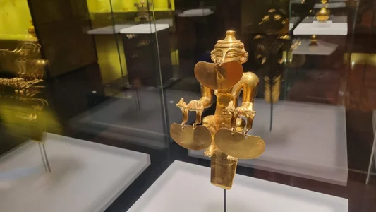 Visit to the gold museum in Colombia od Aleja_Gonzales  7 snímek