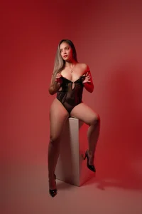 SusanaMein Black and red Poză 4