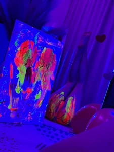 lady_curls consequences of a Neon Art Show 😈 Immagine 