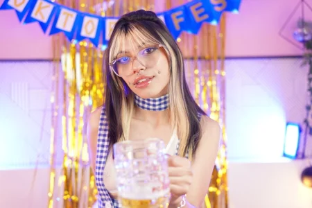 Violetta_Nur 🍺 OktoberFest 🍺 Foto 3