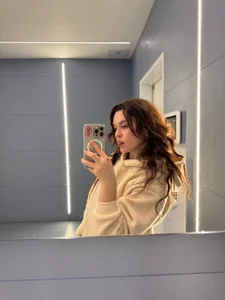 DelindaToste new album Pic 4