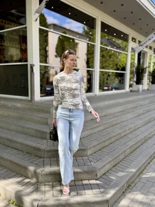 MysticVenus_ There’s a story here — if you look close enough Εικόνα 6