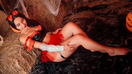 Annie__2 Happy Halloween🎃 With Minnie🌸 . fénykép