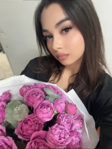 OttilieBurruss Public Immagine  5