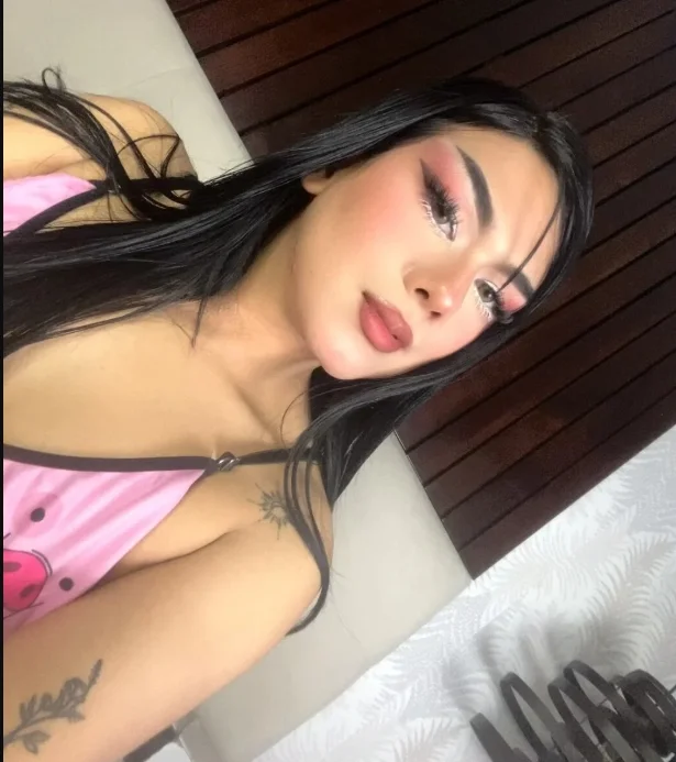 yossi_peach_cute Public Pic 2