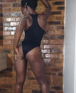 Public od chocolatehotwife  4 snímek