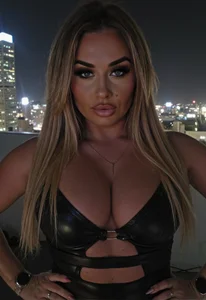 CarmelAnderson Me x Foto 4