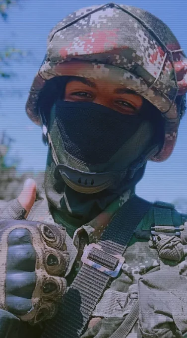 Damian_latinxxxPublic Bild