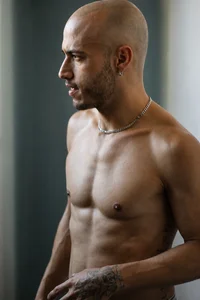 Theo de Syntheo  8 Imagens
