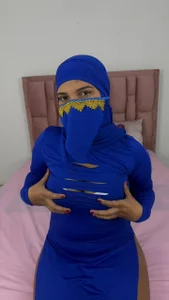 Ashley_sakina Public  2. fénykép