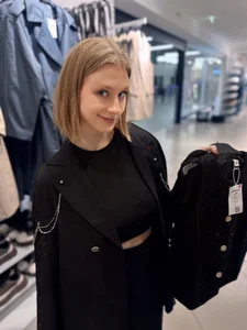 Kiki_Stacy Lets take a shopping walk together ? :3 รูป  4