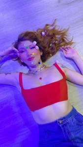 Ginger_Violetta_'s A sexy and elegant lady Sex Photo 1