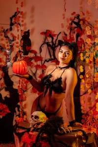 Couplecolombia_gh Halloween Pic 2