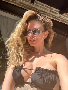 AvaMaddisson Public Pic 2