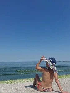 Beach 12 july de Lissabeta  7 photos