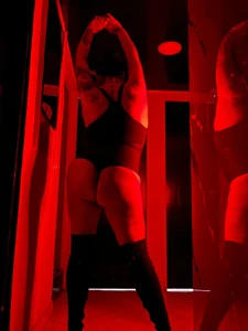 Taylor-hardcore Public Immagine  4