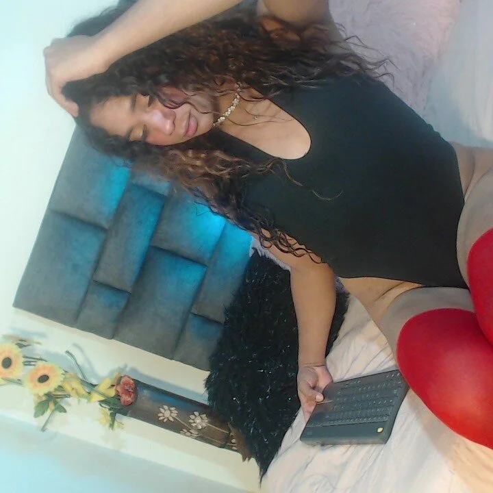 Valentine_Rose Trending Pic 8910