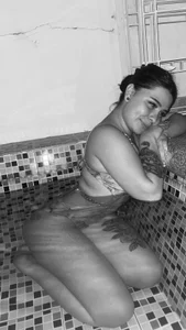 sexy🥵💦 de Katherine_Squirt_  7 Imagens