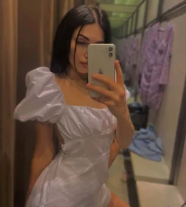 MonaBellew Beauty - Style Pic 2