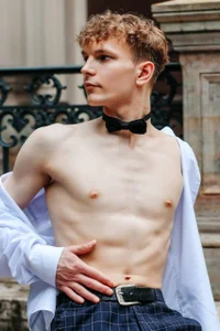 Sexy Adam in the park de adamhariss  7 Imagens