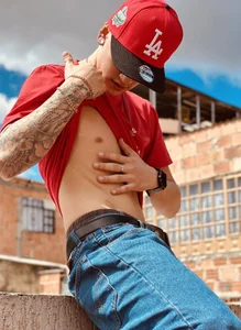 RiderVance One afternoon accompained by a great red voy ❤️‍🔥👑 Pic 3