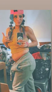 Public od MegaTinyyy  9 snímek