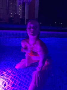 jenny__sinclair Am I good swimmer? 사진