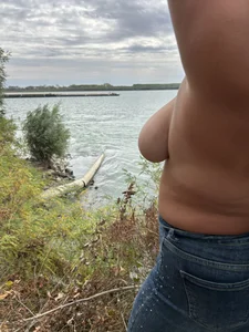 MikyVesela Hot boobs 🥵🥵🥵 Foto 4