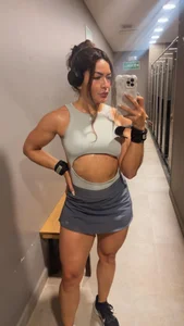 💪 de alisson-tylor  4 Imagens