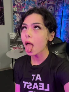 manyunya_ Public Foto 5