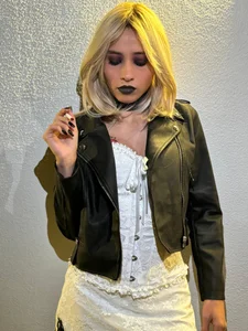 emilly_smith_1 Tiffany Chuky  6টি ছবি