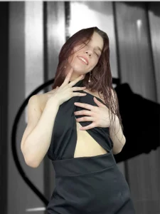 PetraHambelton Black Edition🖤 Pic 2